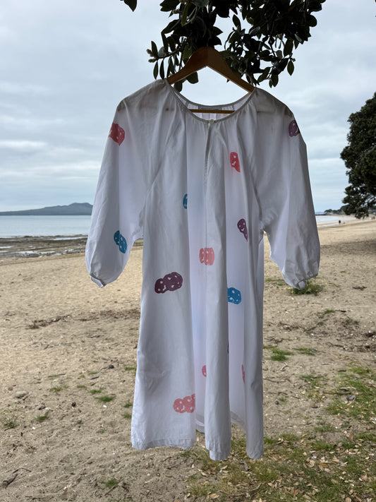 ARA - Tuihana_Hei Tiki Denim DRESS white
