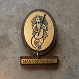 Brooch Gold, Mana Motuhake wahine