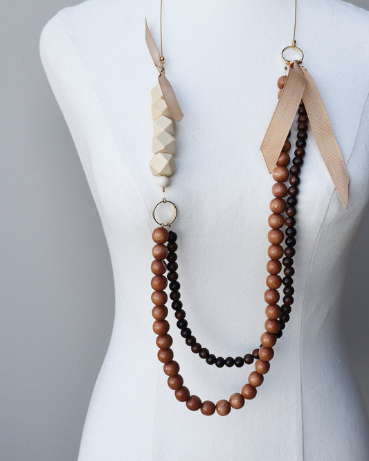 ARA - Beaded NECKLACE I
